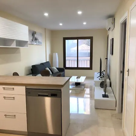 Apartment Moderno En Primera Linea Paseo Maritimo